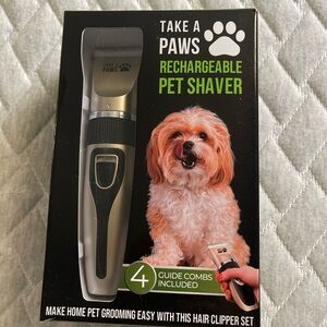 Pet clippers